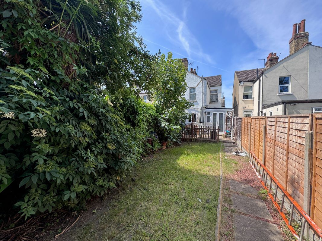 83 Richmond Avenue Shoeburyness, Southend-On-Sea, Essex, SS3 9LE
