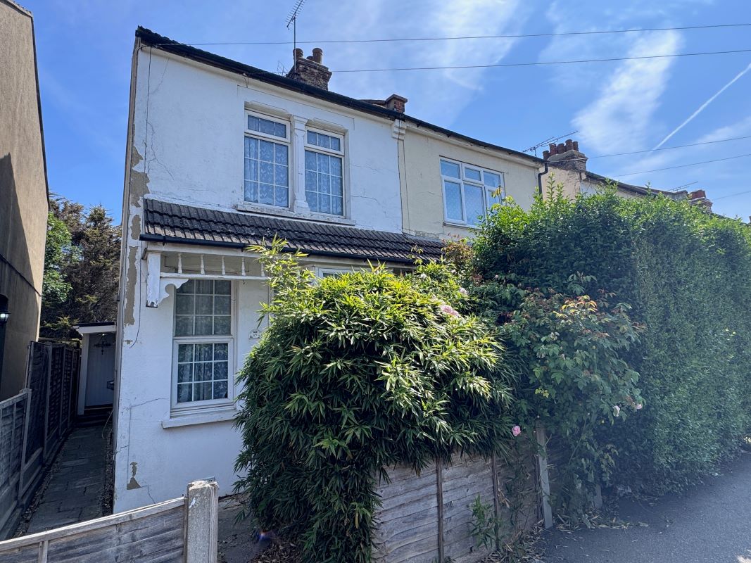 83 Richmond Avenue Shoeburyness, Southend-On-Sea, Essex, SS3 9LE