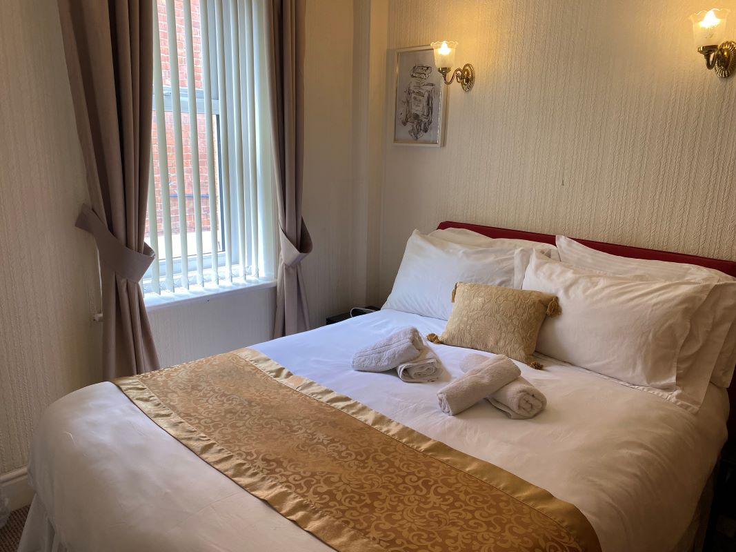 48 King Edward Avenue, Blackpool, Lancashire, FY2 9TA