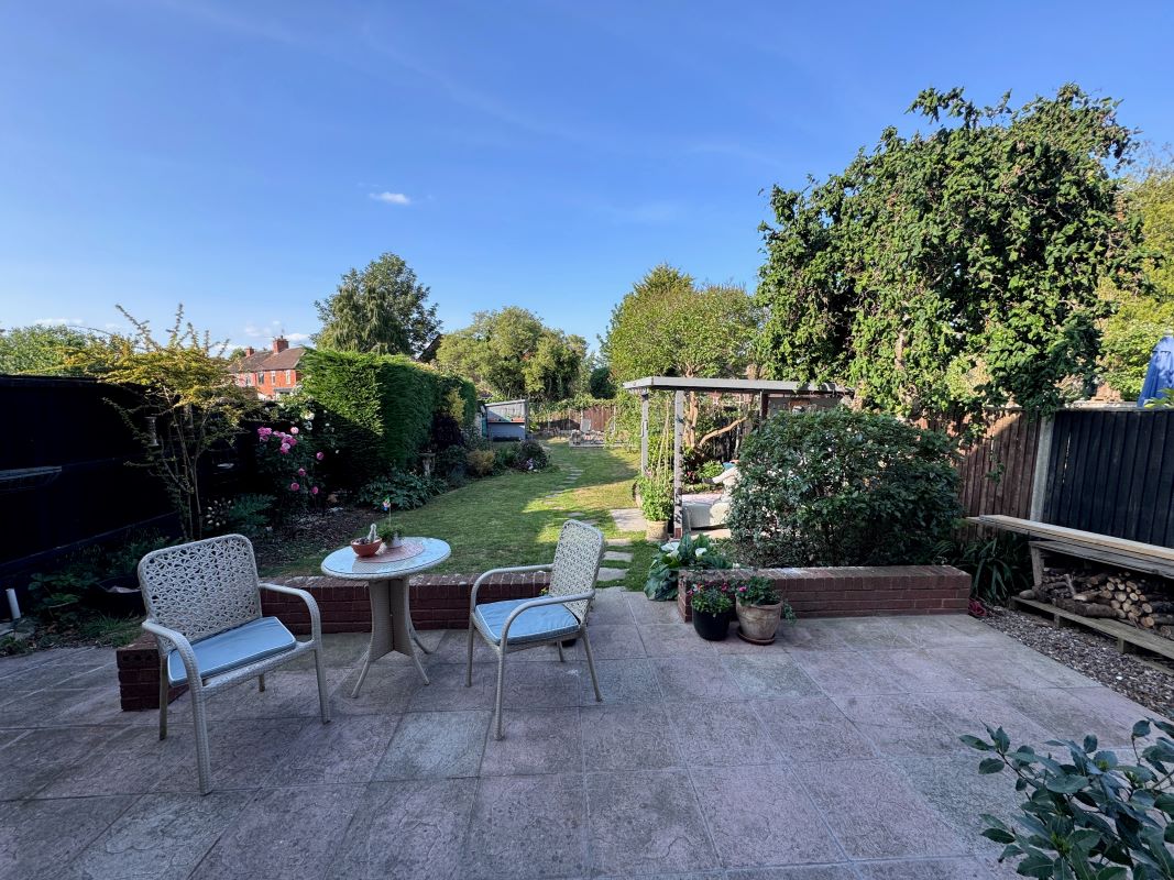 115 Tuffley Avenue, Gloucester, Gloucestershire, GL1 5NP