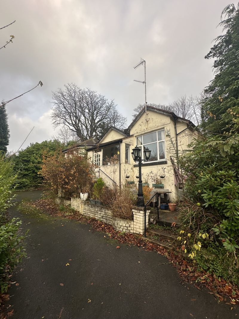 12 Kersal Bank, Salford, Lancashire, M7 4NR