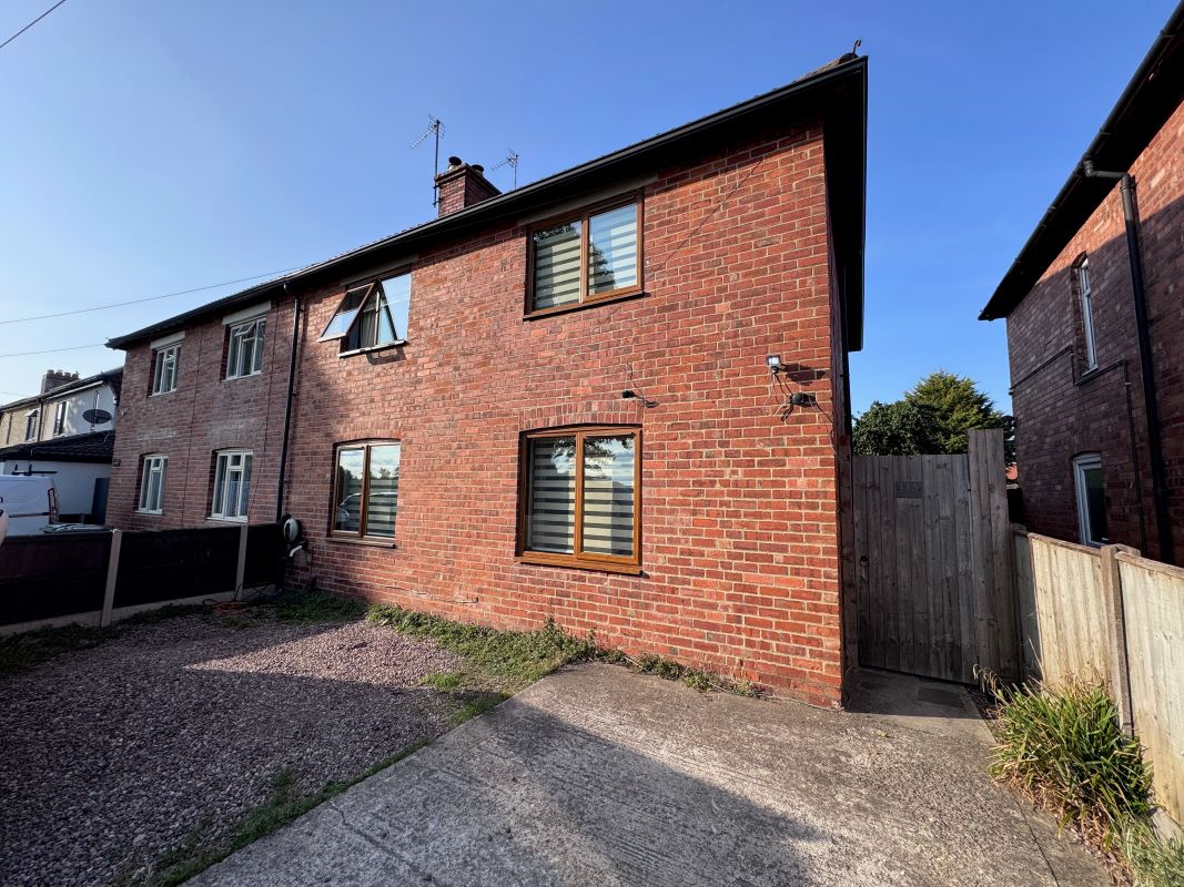 115 Tuffley Avenue, Gloucester, Gloucestershire, GL1 5NP