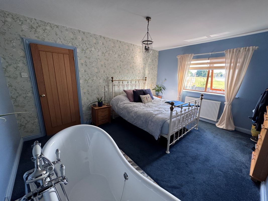 115 Tuffley Avenue, Gloucester, Gloucestershire, GL1 5NP