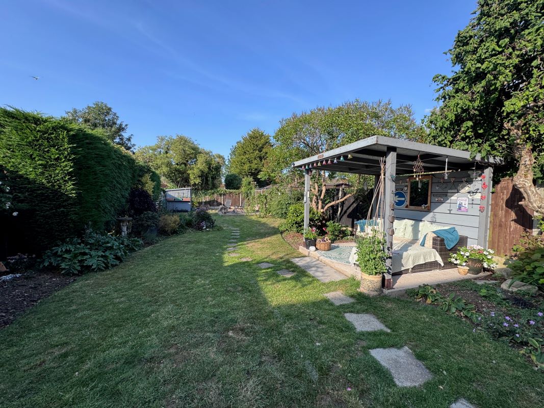 115 Tuffley Avenue, Gloucester, Gloucestershire, GL1 5NP