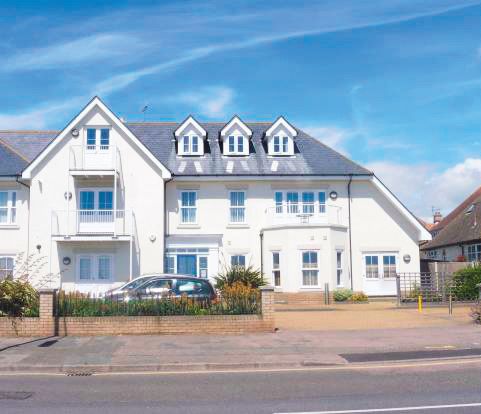 Flat 4 Crossley View, Marine Parade East, Clacton-on-Sea, Essex, CO15 6JZ