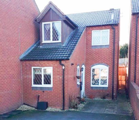 8 Woodward Road, Kidderminster, Worcestershire, DY11 6NY