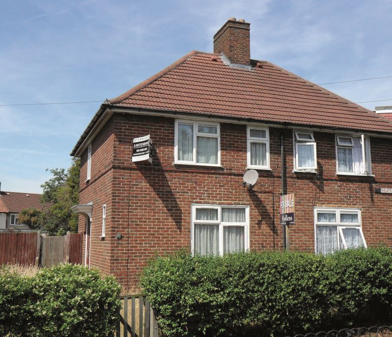 595 Heathway, Dagenham, Essex, RM9 5AZ Harman Healy Auctioneers