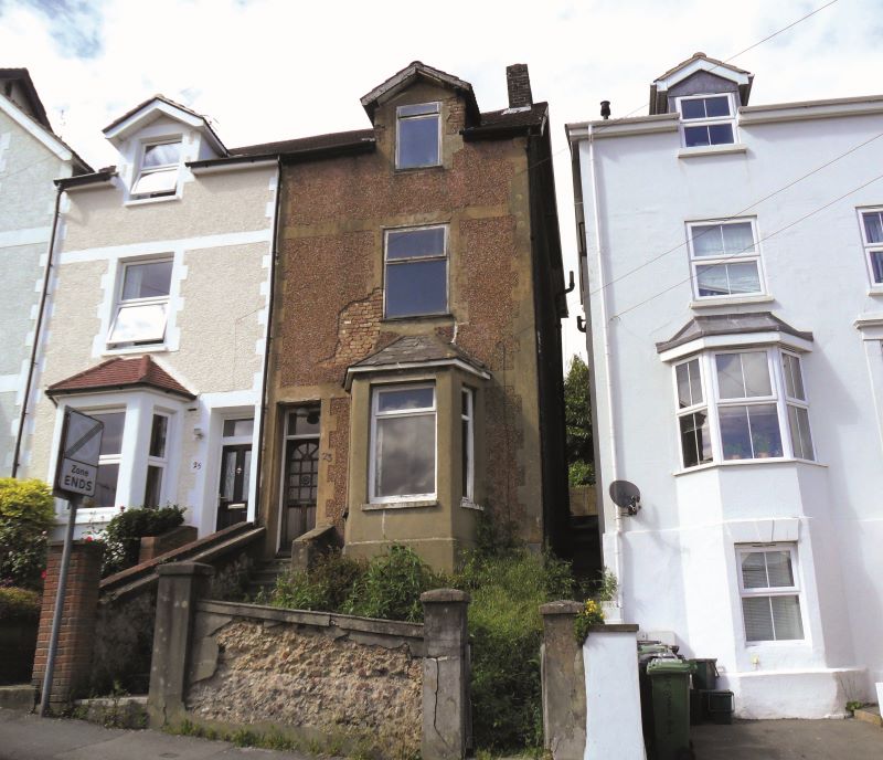 23 Grovehill Road, Redhill, Surrey, RH1 6PJ Harman Healy Auctioneers