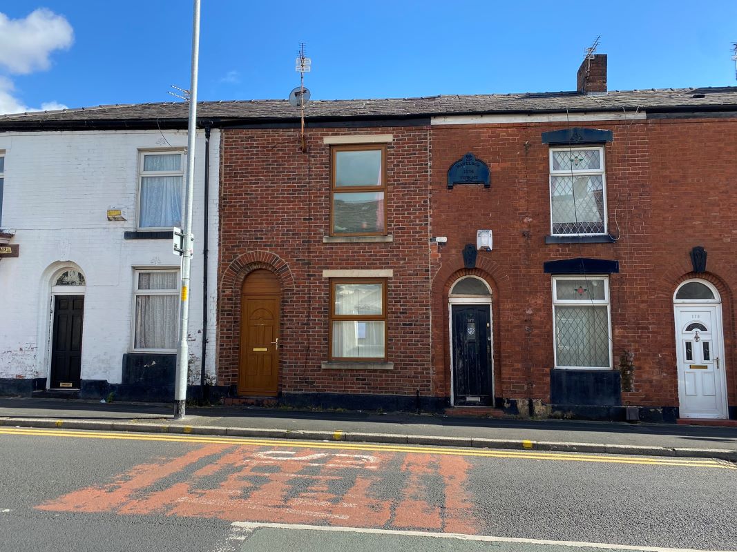 Whiteacre Road, AshtonunderLyne, Tameside, OL6 9PS Online Auctions