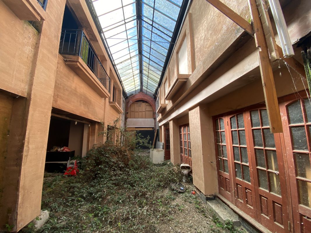 Lot Image