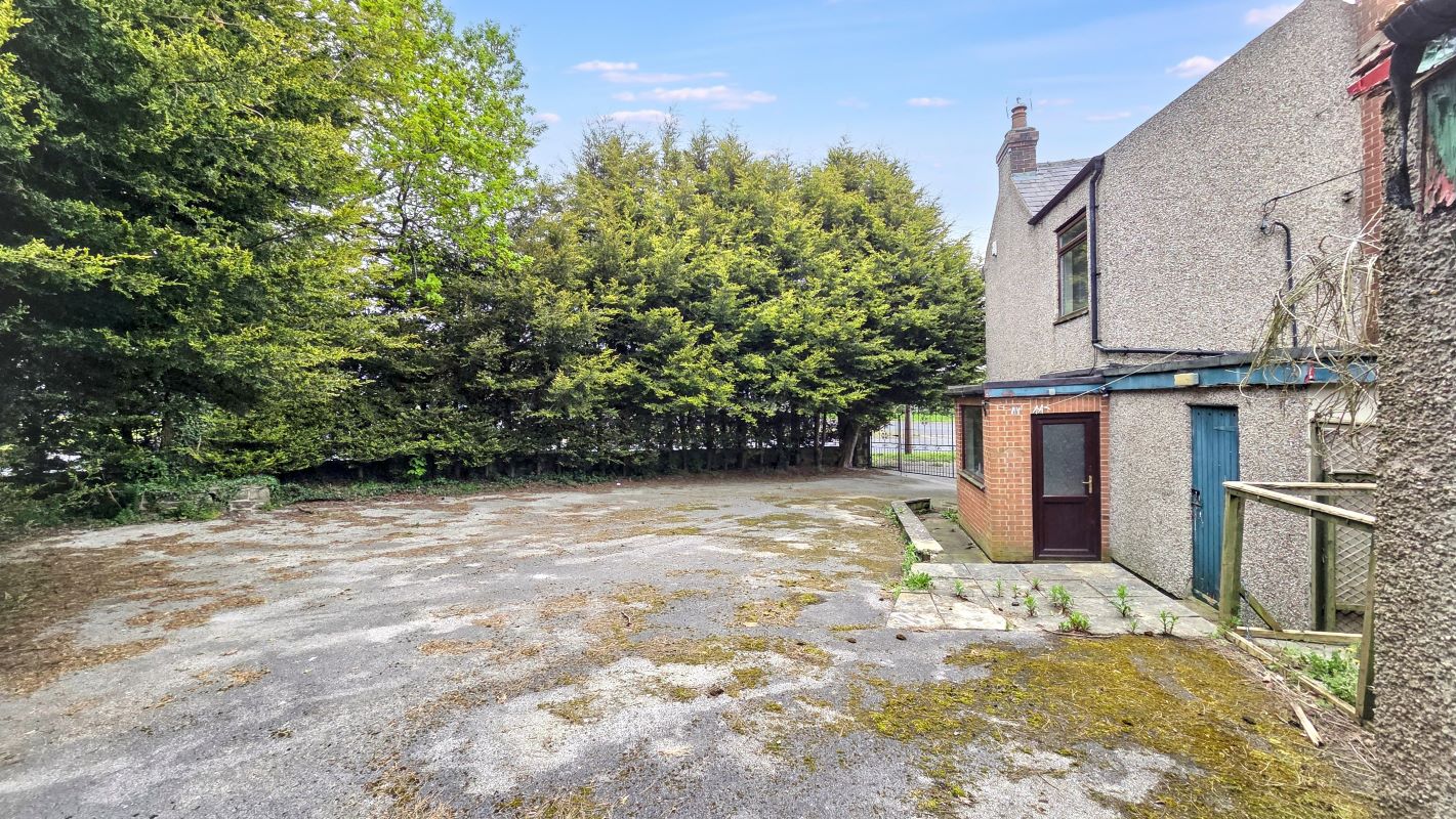 1 Chesterfield Road, Oakerthorpe, Alfreton, Derbyshire, DE55 7LN