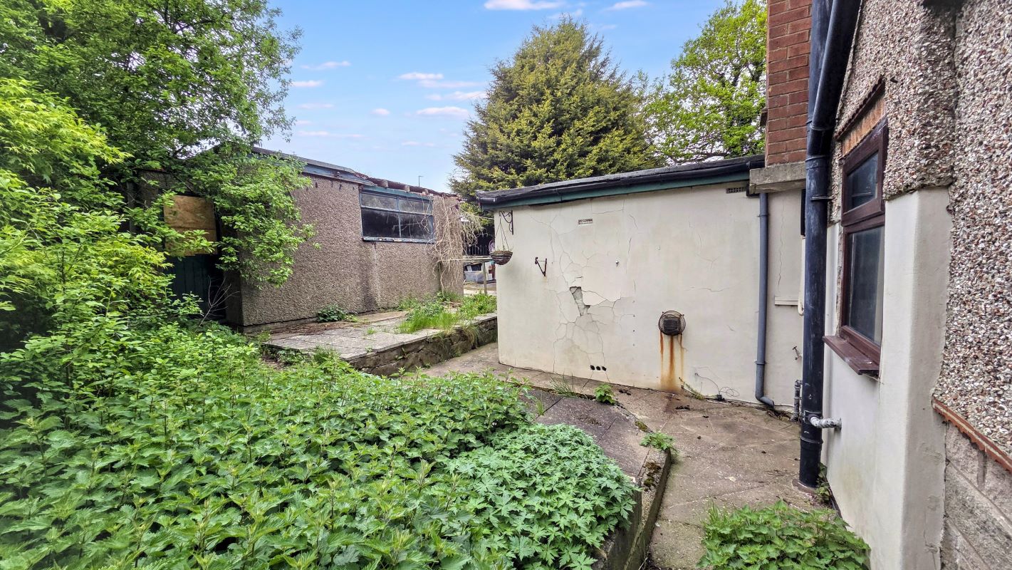 1 Chesterfield Road, Oakerthorpe, Alfreton, Derbyshire, DE55 7LN