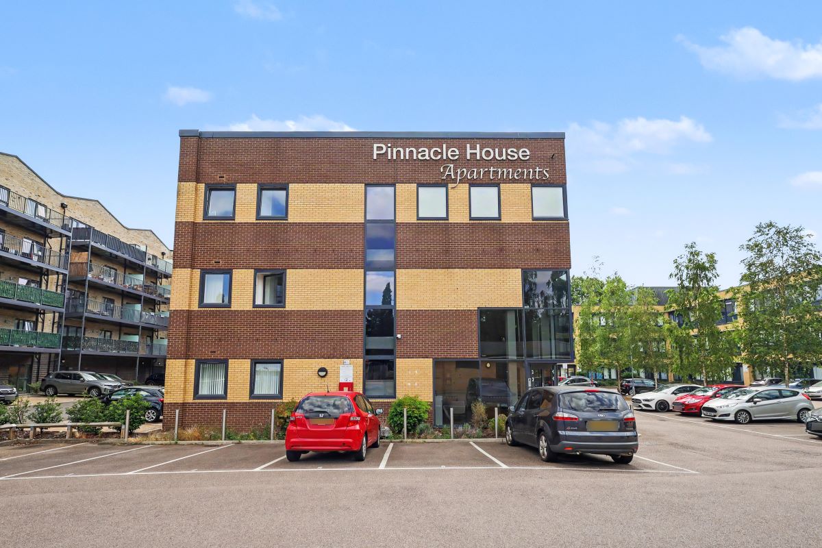 Flat 66 Pinnacle House, Home Park Mill Link, Kings Langley, Hertfordshire, WD4 8FW