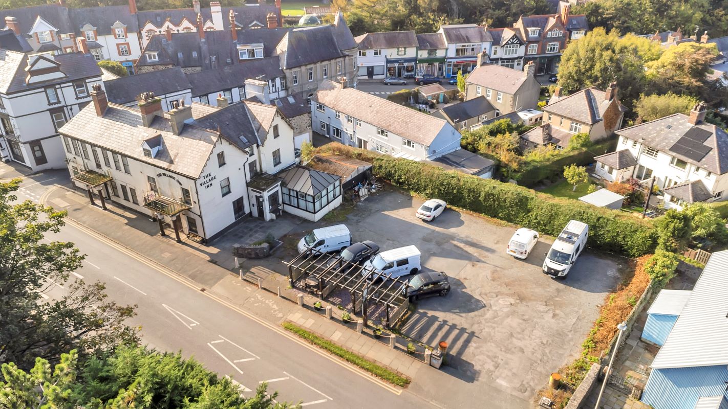 Village Inn, Penmaenmawr Road, Llanfairfechan, Gwynedd, LL33 0NU