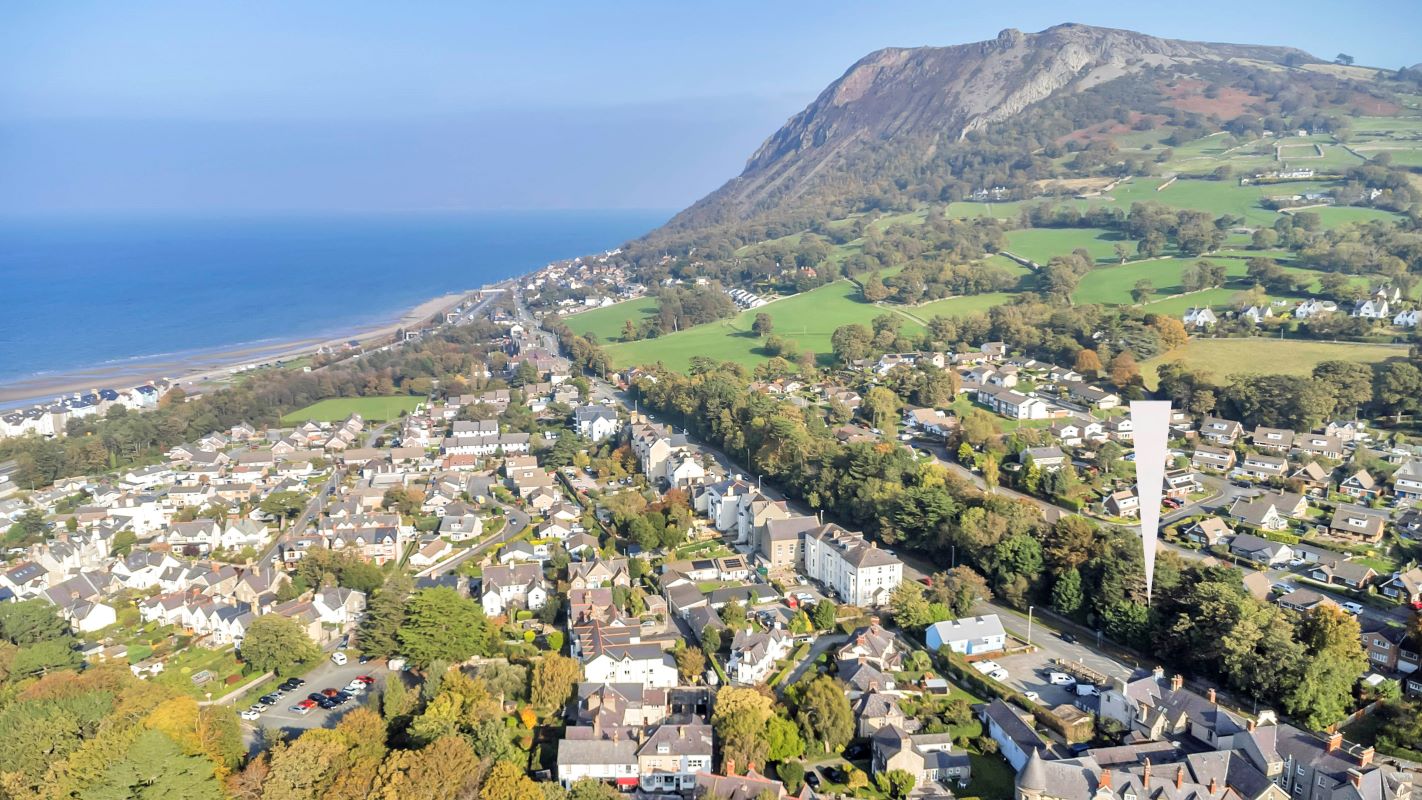 Village Inn, Penmaenmawr Road, Llanfairfechan, Gwynedd, LL33 0NU