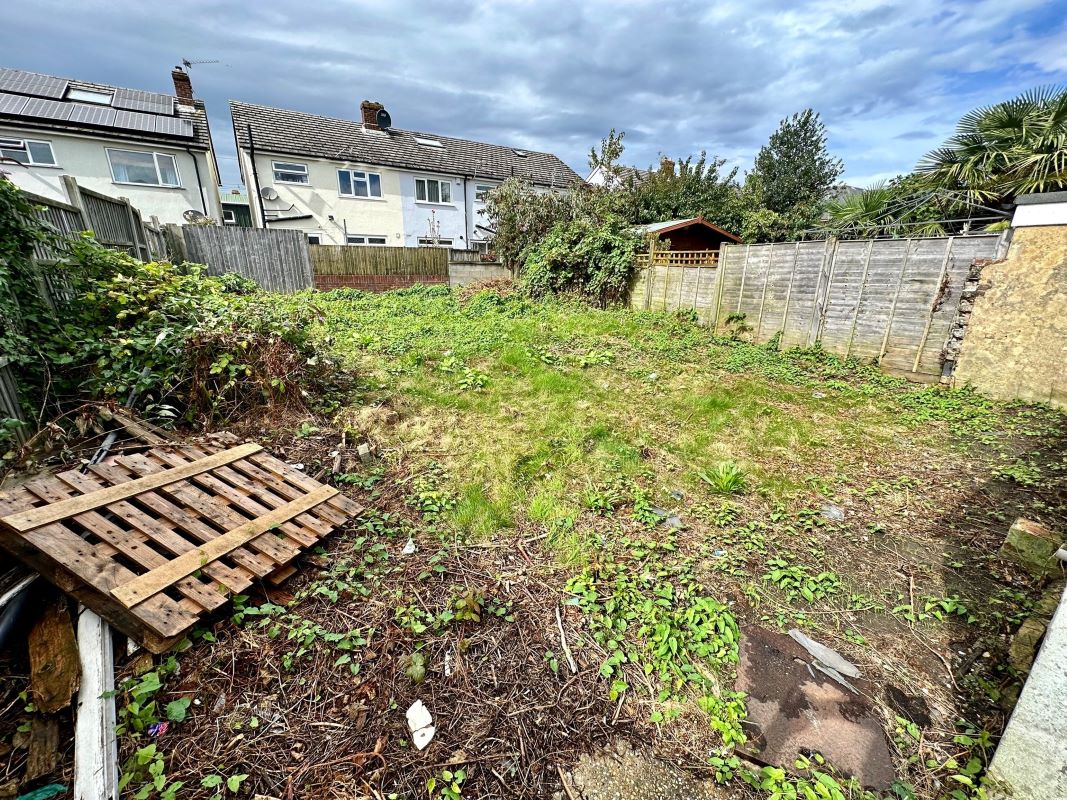 69 Victoria Road, Springbourne, Bournemouth, Dorset, BH1 4RT