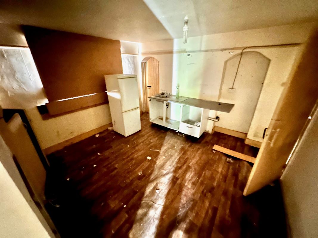 69 Victoria Road, Springbourne, Bournemouth, Dorset, BH1 4RT