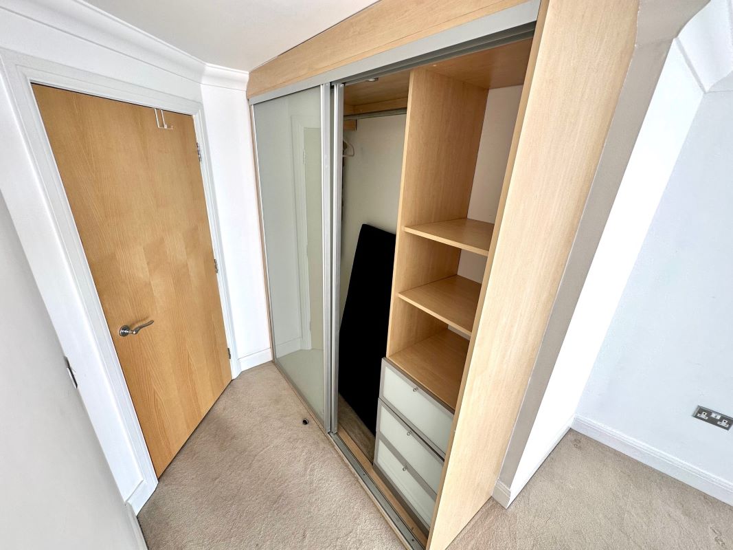 Flat 4 The Shell House, 137 Southbourne Overcliff Drive, Bournemouth, Dorset, BH6 3NP