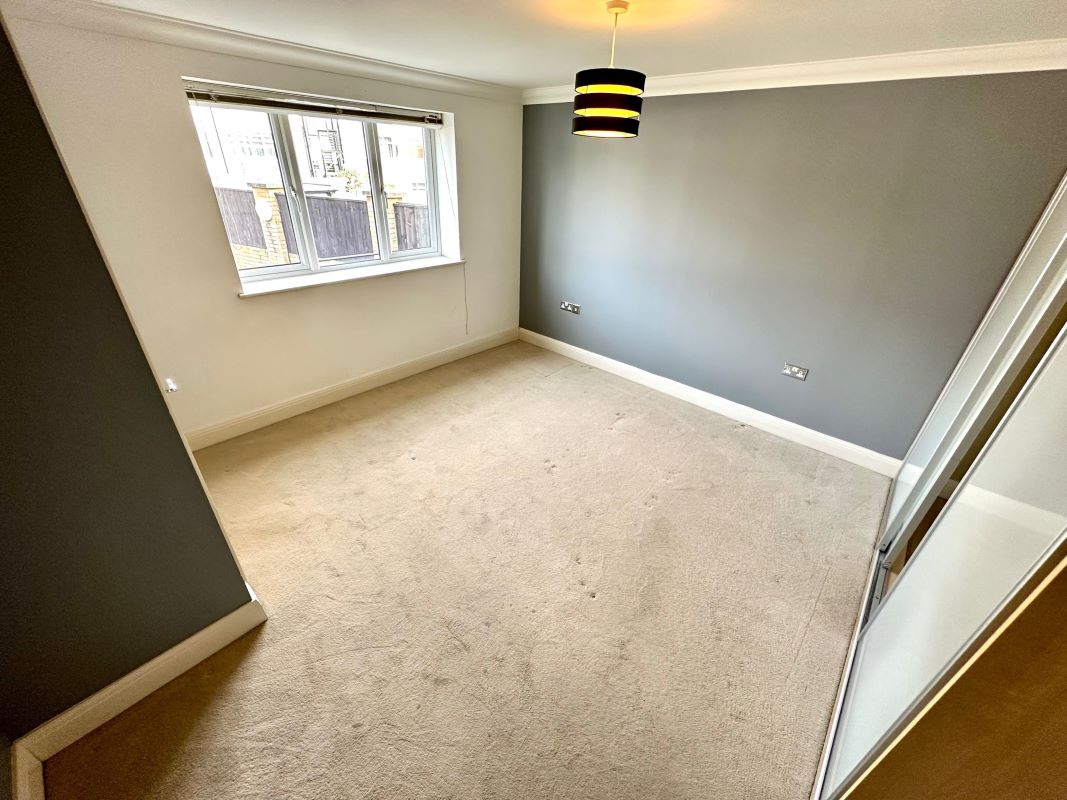 Flat 3 The Shell House, 137 Southbourne Overcliff Drive, Bournemouth, Dorset, BH6 3NP