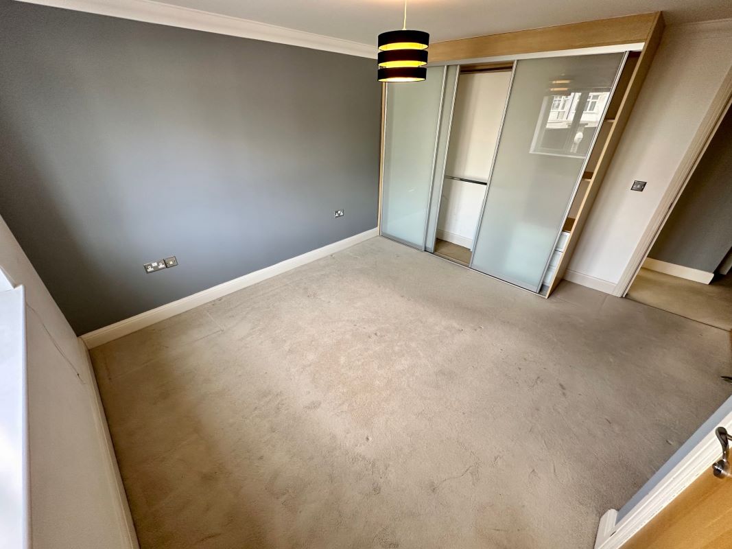 Flat 3 The Shell House, 137 Southbourne Overcliff Drive, Bournemouth, Dorset, BH6 3NP