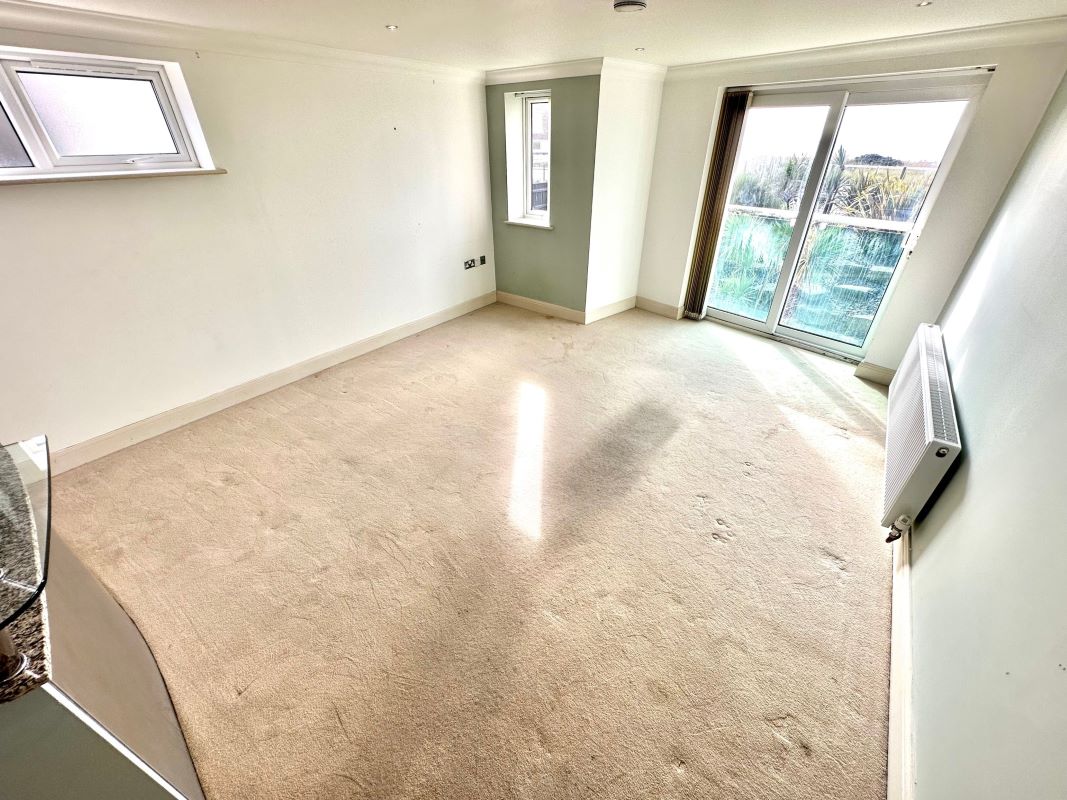 Flat 3 The Shell House, 137 Southbourne Overcliff Drive, Bournemouth, Dorset, BH6 3NP