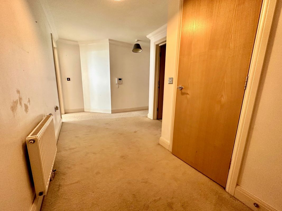 Flat 5 The Shell House, 137 Southbourne Overcliff Drive, Bournemouth, Dorset, BH6 3NP