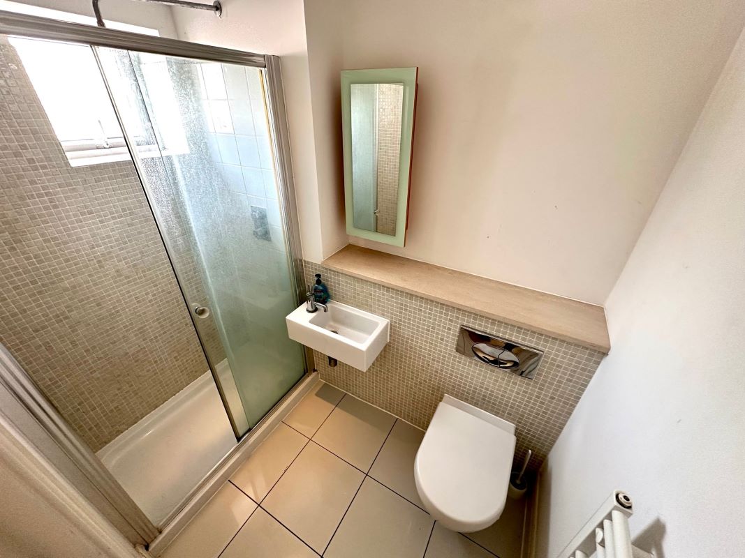 Flat 5 The Shell House, 137 Southbourne Overcliff Drive, Bournemouth, Dorset, BH6 3NP