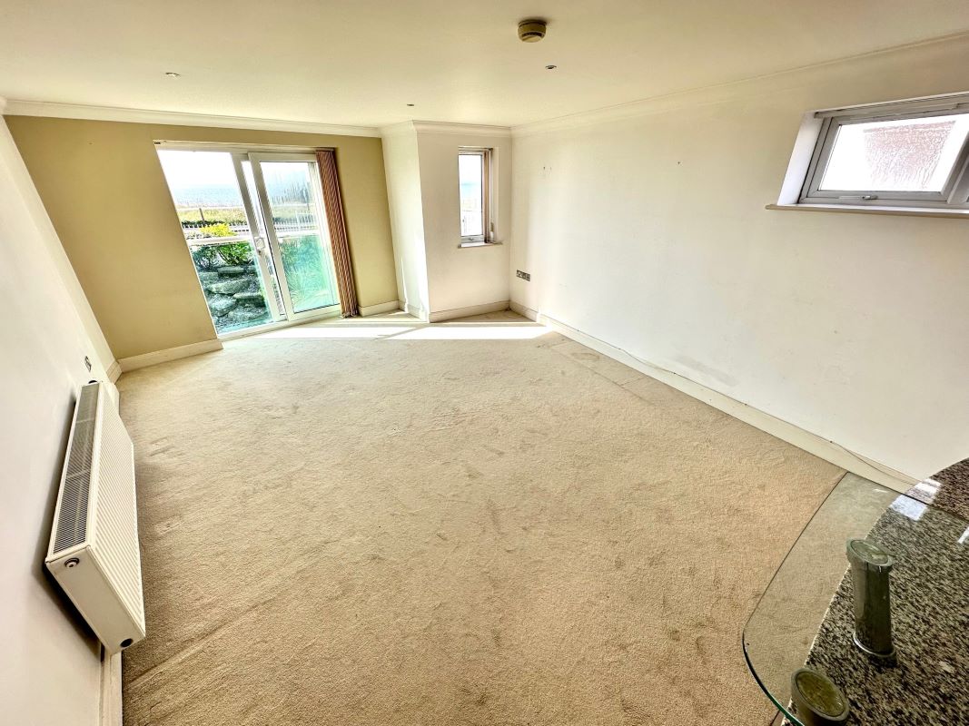 Flat 5 The Shell House, 137 Southbourne Overcliff Drive, Bournemouth, Dorset, BH6 3NP