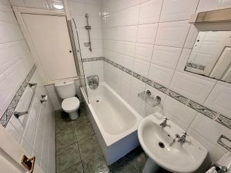 Flat 35 Burlington East Mansions, 11 Owls Road, Bournemouth, Dorset, BH5 1AT