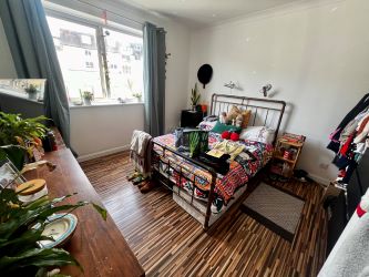 Flat 3, 42A Sea Road, Boscombe Spa, Bournemouth, Dorset, BH5 1BQ