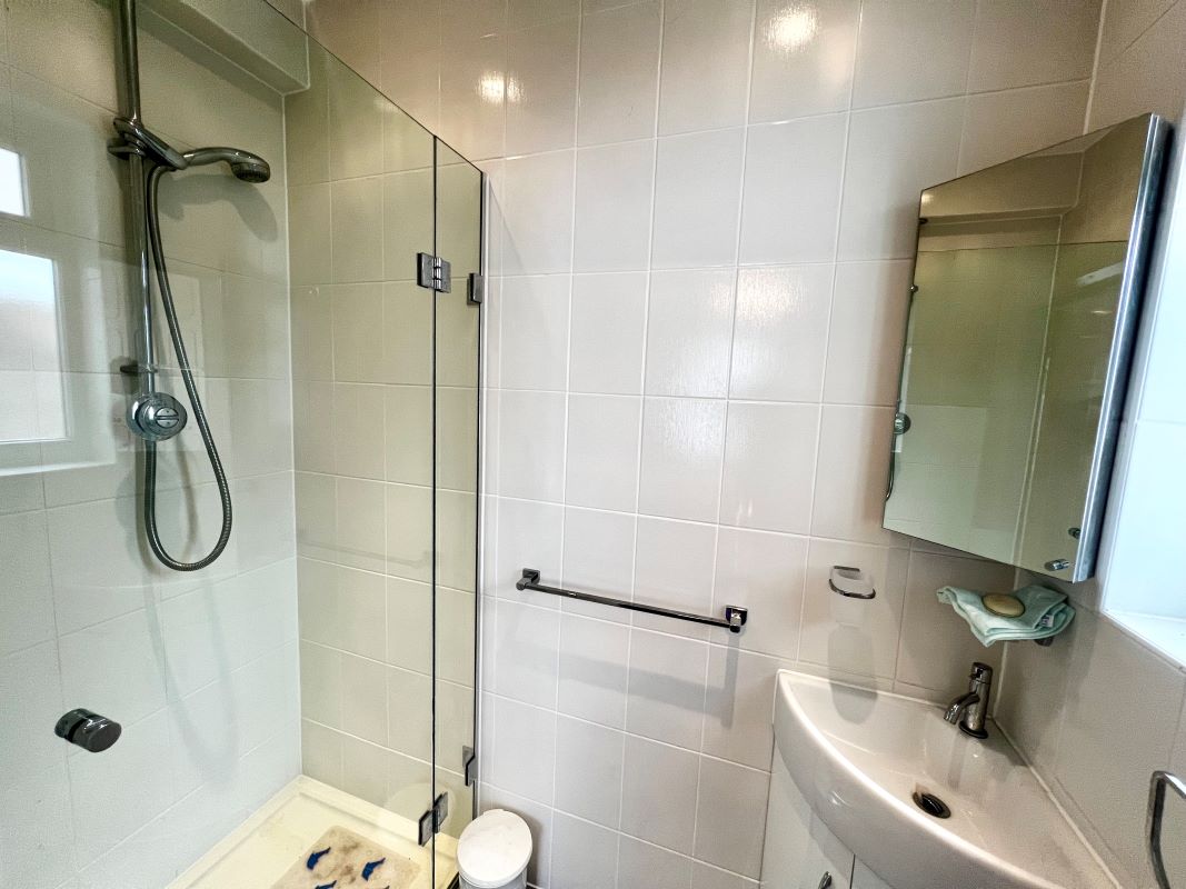 13 Martin Dene, Bexleyheath, Kent, DA6 8NA