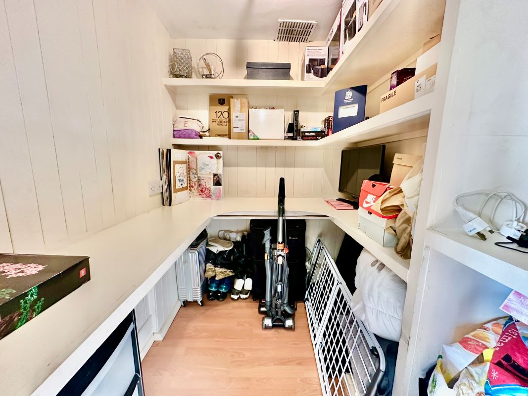 E8 Pine Grange, Bath Road, Bournemouth, Dorset, BH1 2PL