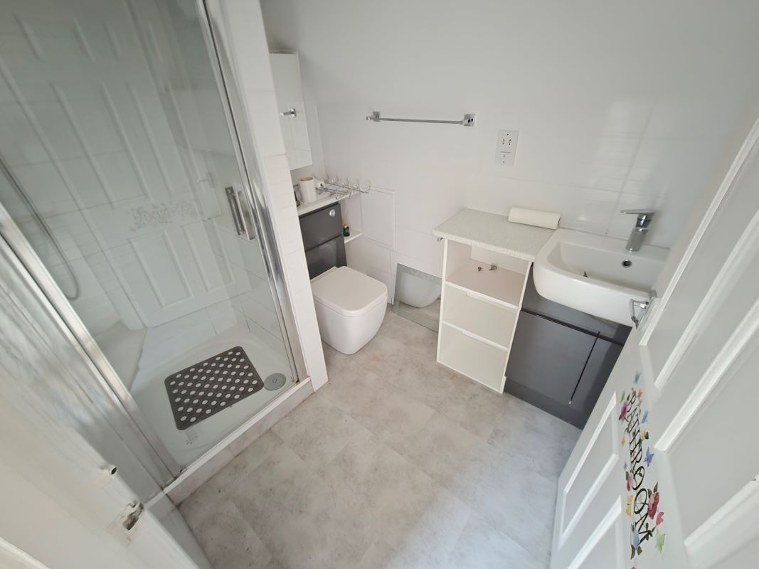 15 Gordon Road, Bournemouth, BH1 4DW