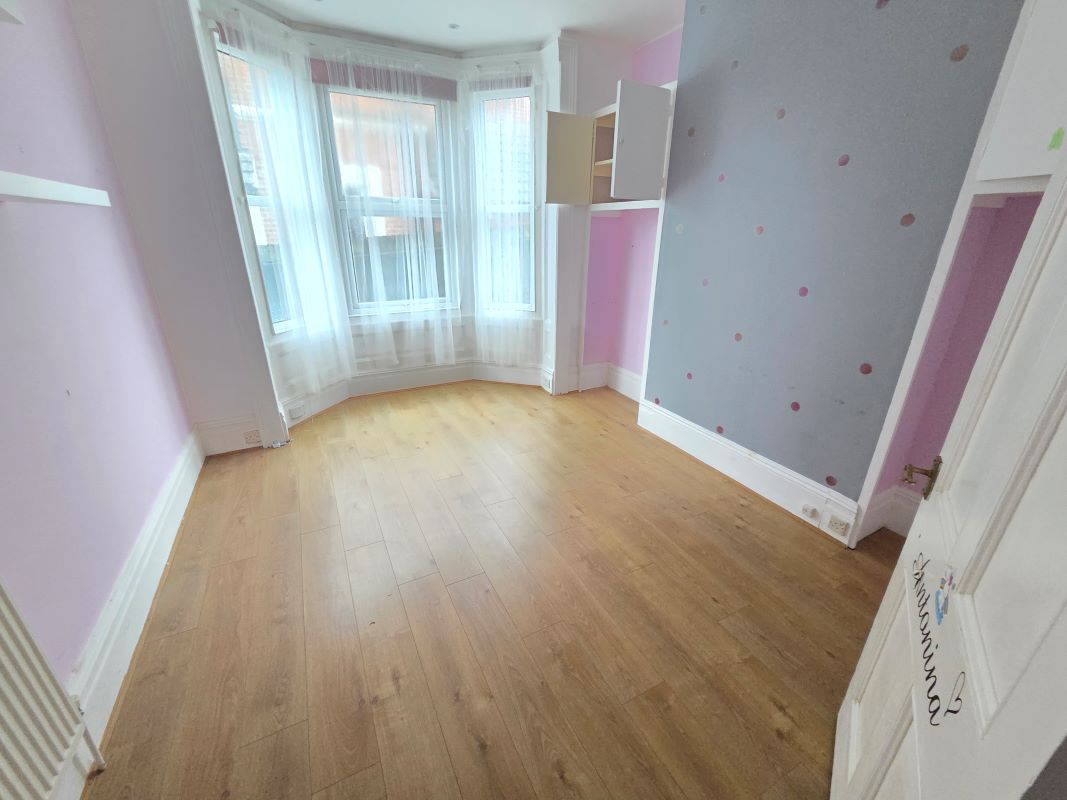 15 Gordon Road, Bournemouth, BH1 4DW