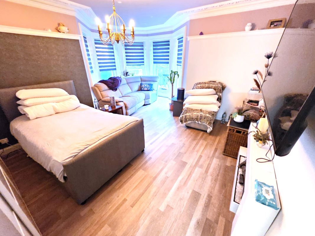 15 Gordon Road, Bournemouth, BH1 4DW