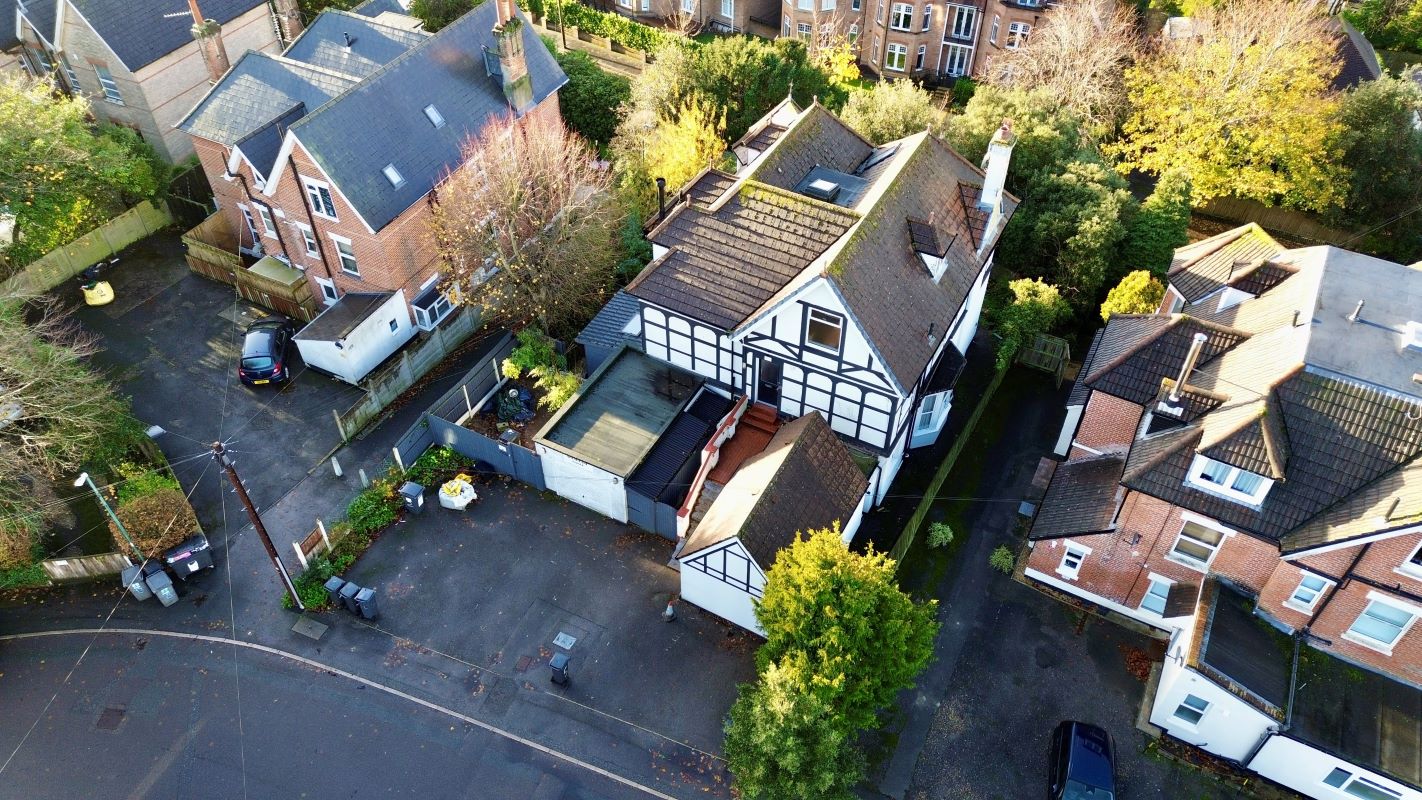 15 Gordon Road, Bournemouth, BH1 4DW