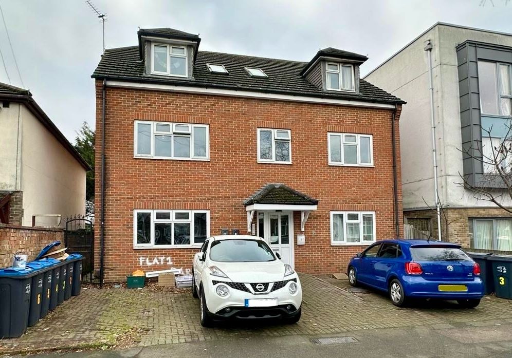 Flat 4, 90 Meopham Road, Mitcham, Surrey