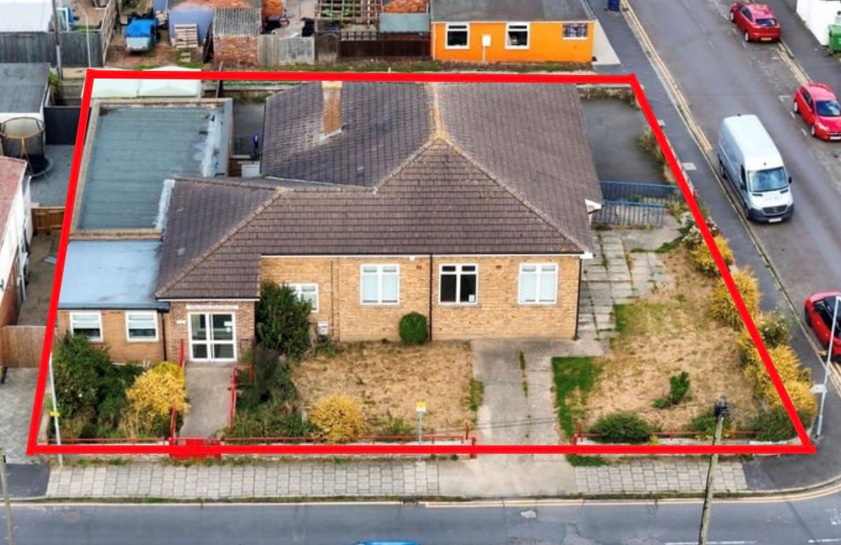 Property for Auction in London - Former Salvation Army, Somersby Avenue, Mablethorpe, Lincolnshire, LN12 1HH