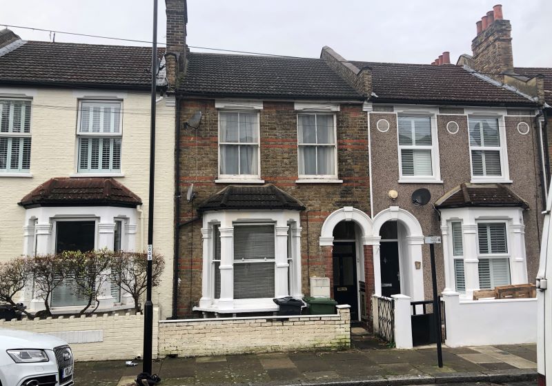 First Floor Flat, 18 Littlewood, Hither Green, London, SE13 6SD