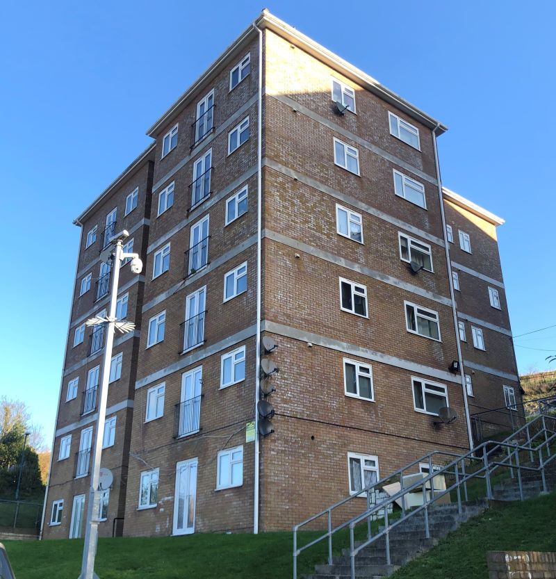 Flat 7 Samuels Tower, Longhill Avenue, Chatham, Kent, ME5 7AT