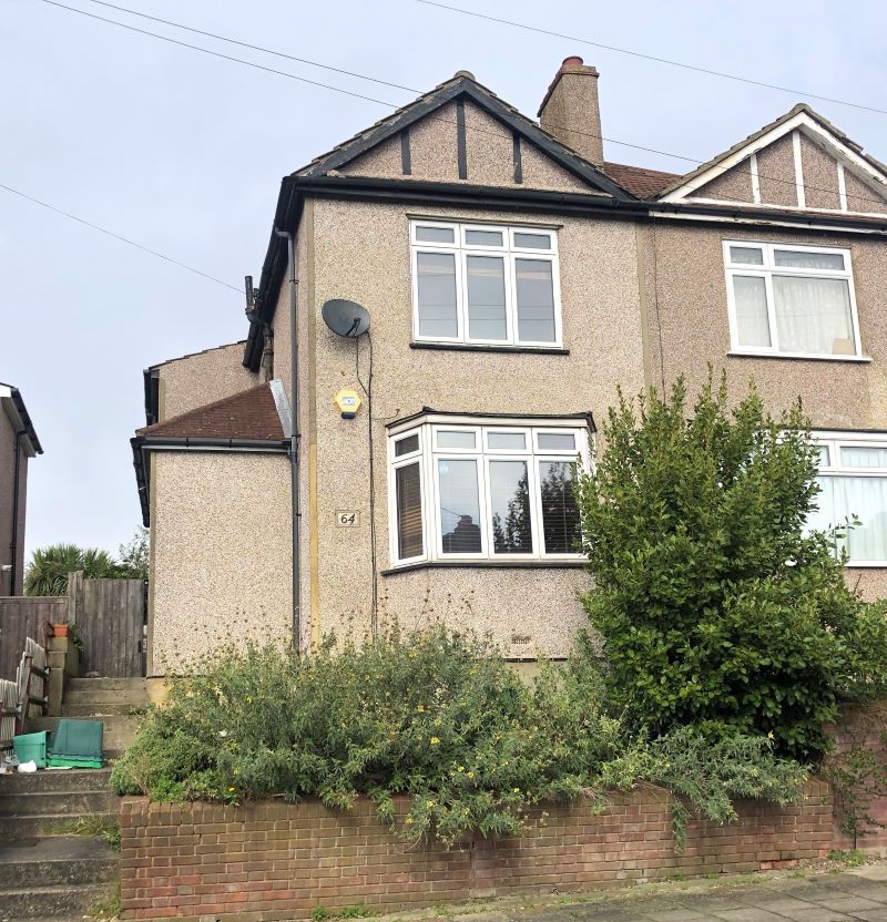 64 Kynaston Road, Bromley, Kent, BR1 5AW