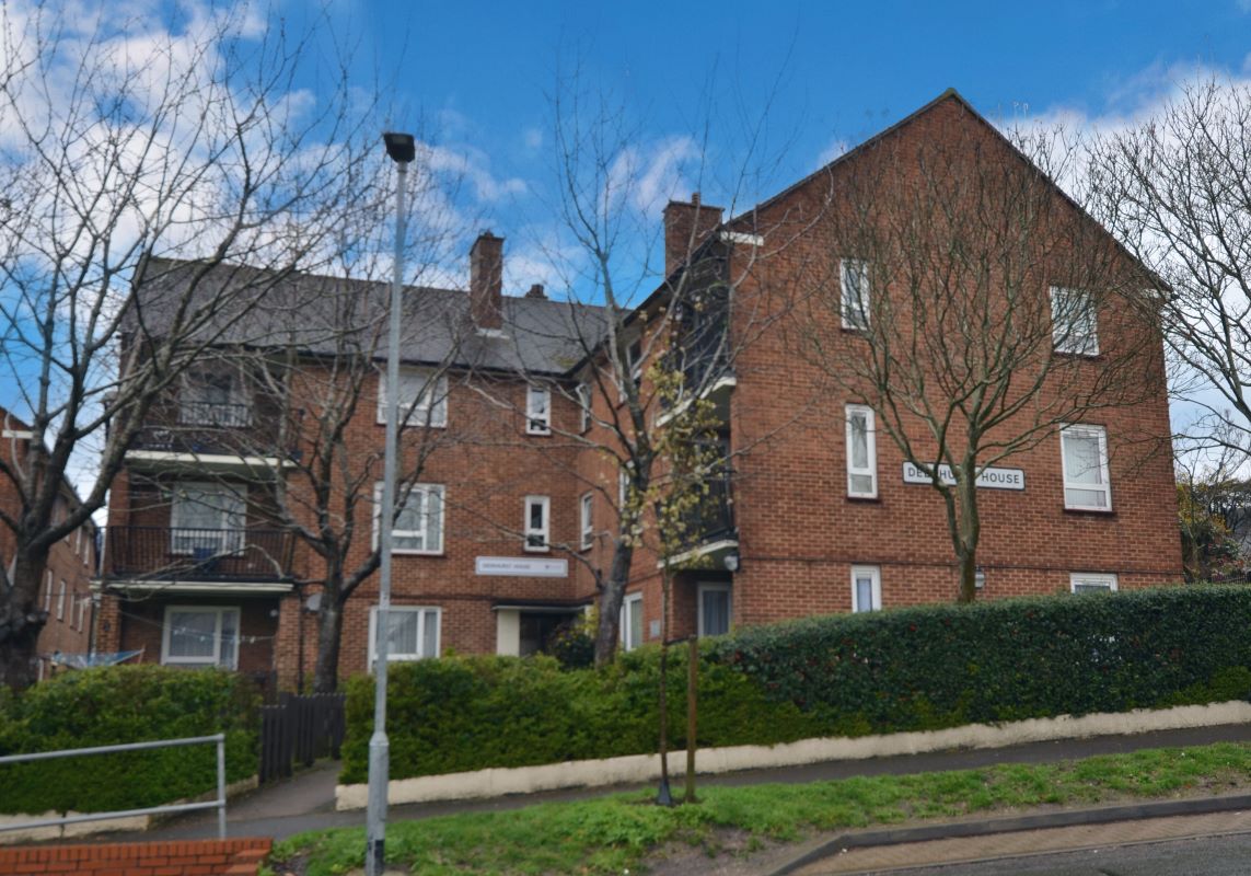 Flat 8 Deerhurst House, Deerhurst Crescent, Portsmouth, Hampshire, PO6 4EL