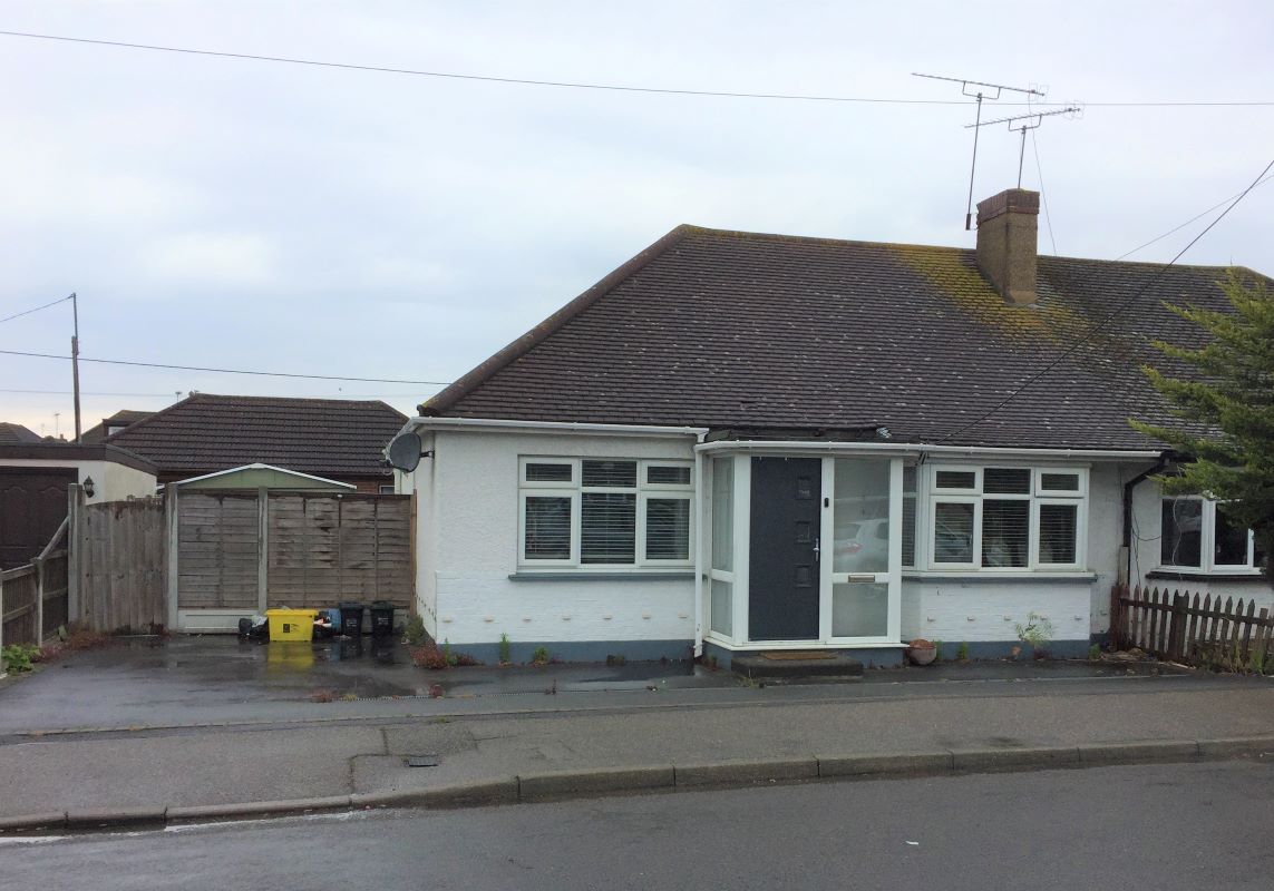 6 Seaview Road, Canvey Island, Essex, SS8 7PA