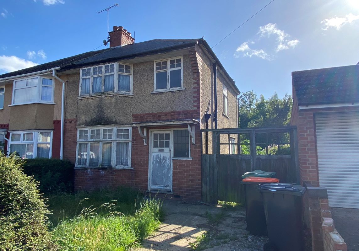 7 Suncote Avenue, Dunstable, Bedfordshire, LU6 1BN