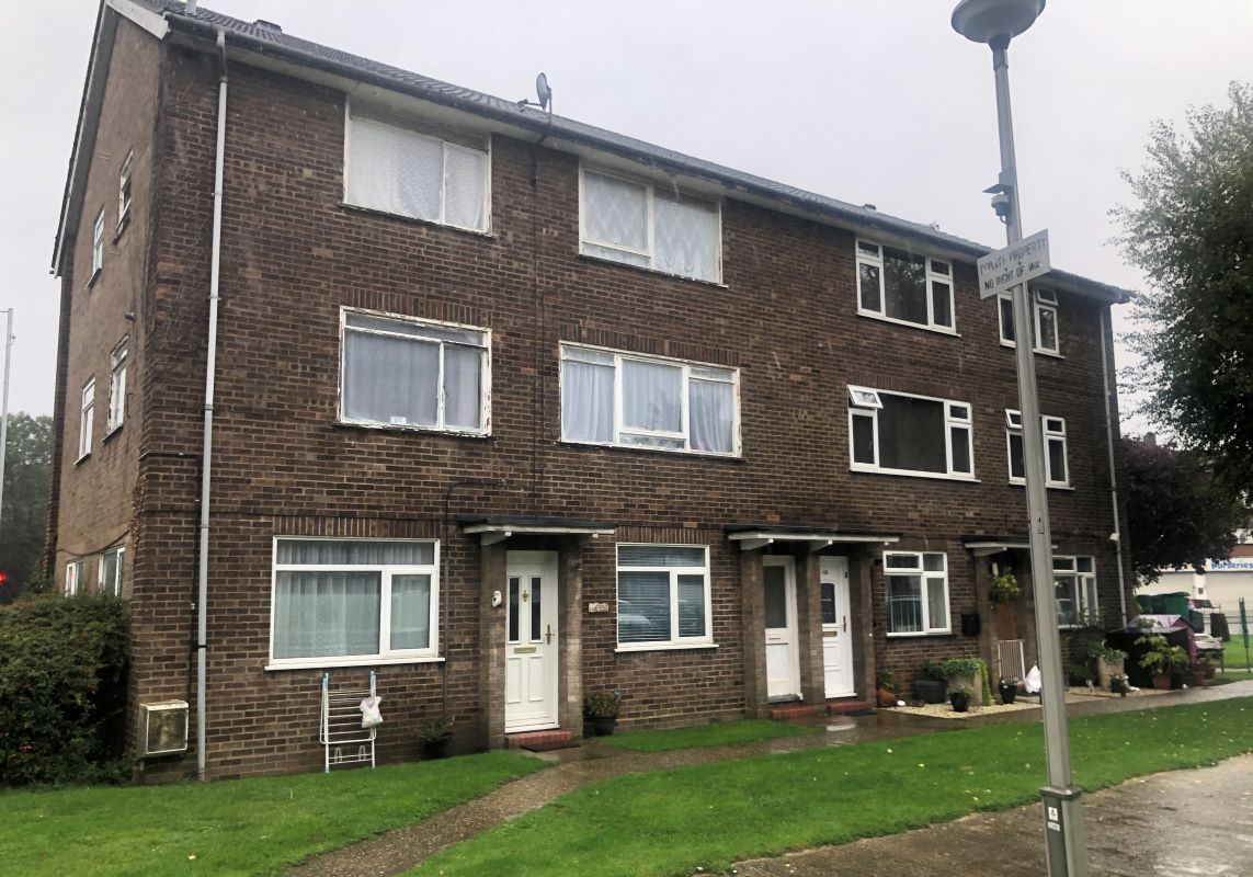 46 Long Drive, Ruislip, Middlesex, HA4 0JB