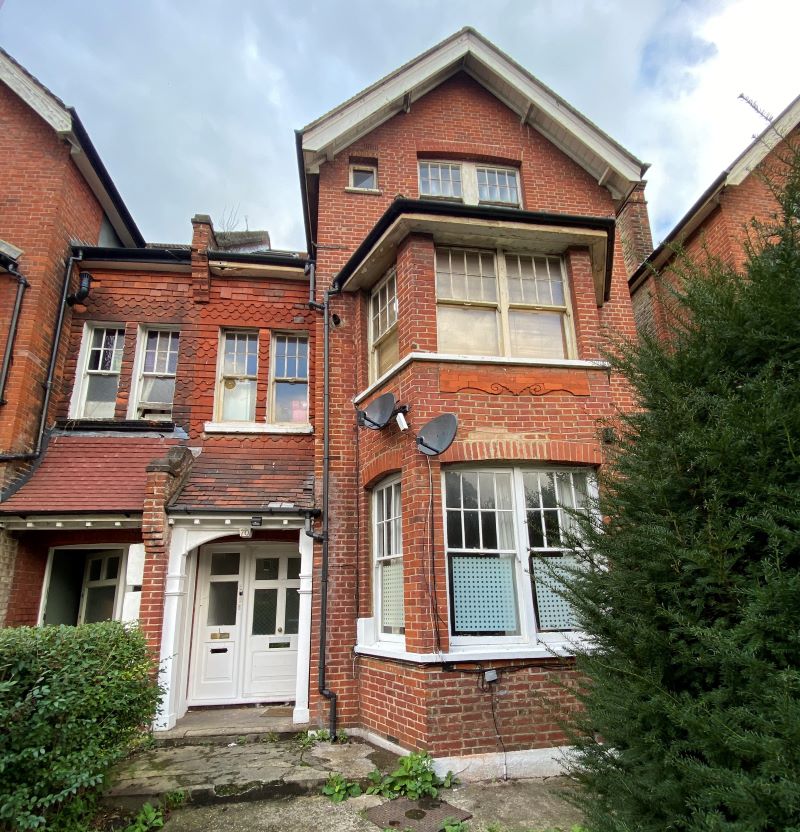 Flat 2, 70 Riggindale Road, Streatham, London, SW16 1QJ