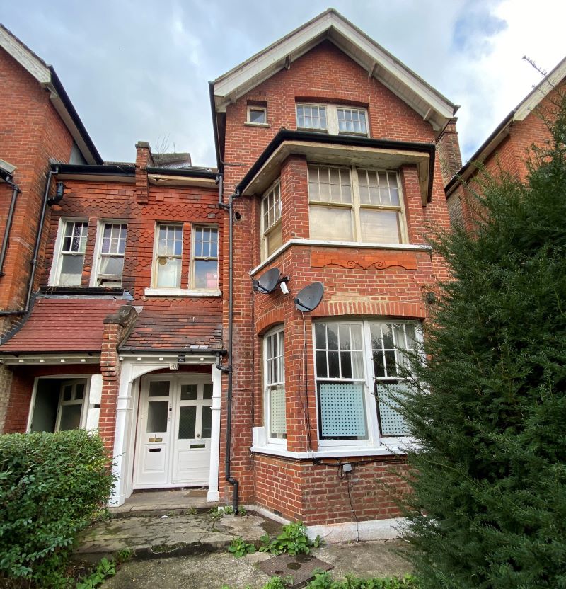 Flat 3, 70 Riggindale Road, Streatham, London, SW16 1QJ