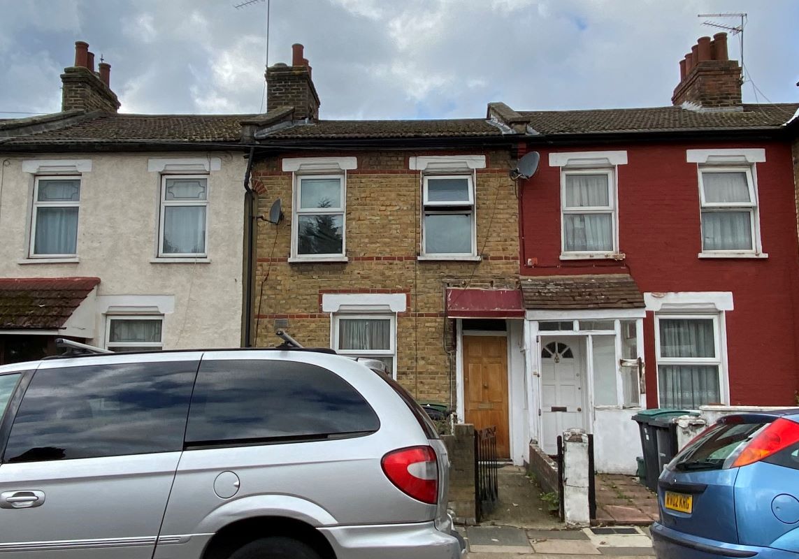 5 Wycombe Road, Tottenham Hale, London, N17 9XN