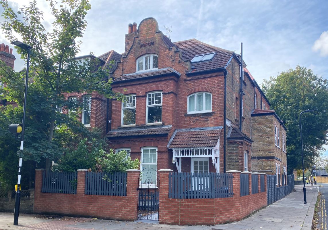 Flat 1, 44 Acton Lane, Chiswick, London, W4 5ED