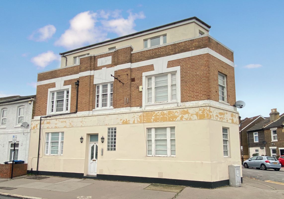 Flat 5, 90 Stanley Road, Croydon, Surrey, CR0 3QB